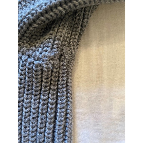 Torrid Womens Round Neck Size 5 Sweater Gray with Red Trim 60/40 Cotton/Acrylic - Picture 12 of 15